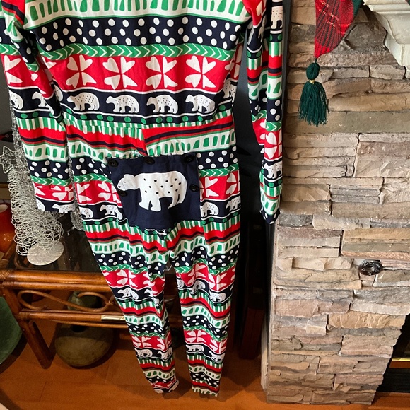 Christmas in July Party Flap Onesie Hallmark Bear Soft Cozy Holiday Red White L - Picture 5 of 7